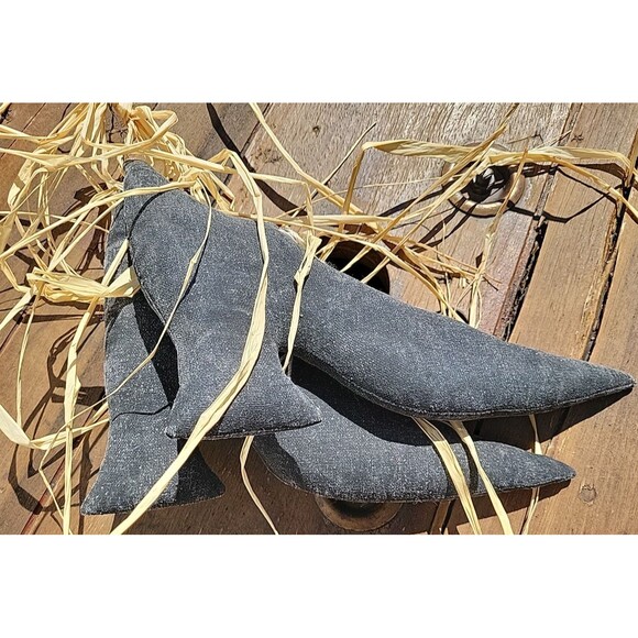 Primitive Folk Art Pair of Witches Boots Shoes hanging decor handmade Holiday - Picture 8 of 9